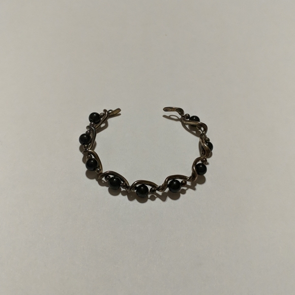 Lia Sophia cuff bracelet - Picture 1 of 4